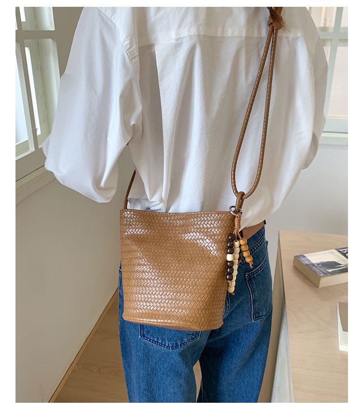 Borsa a secchiello con motivo intrecciato per donna 2025, nuova borsa versatile alla moda, borsa a tracolla casual da pendolare_voghion.com
