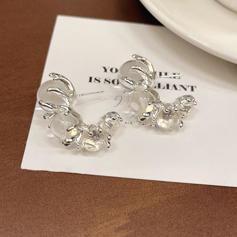 Boucles d'oreilles à tige simples et légères en forme de C pour femmes, style niche luxueux et léger, tendance_voghion.com