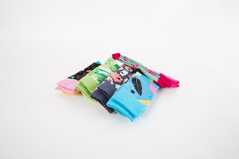 Naiste sokid Värvikad vabaaja meeste ja naiste keskmise tõusuga sokid_voghion.com