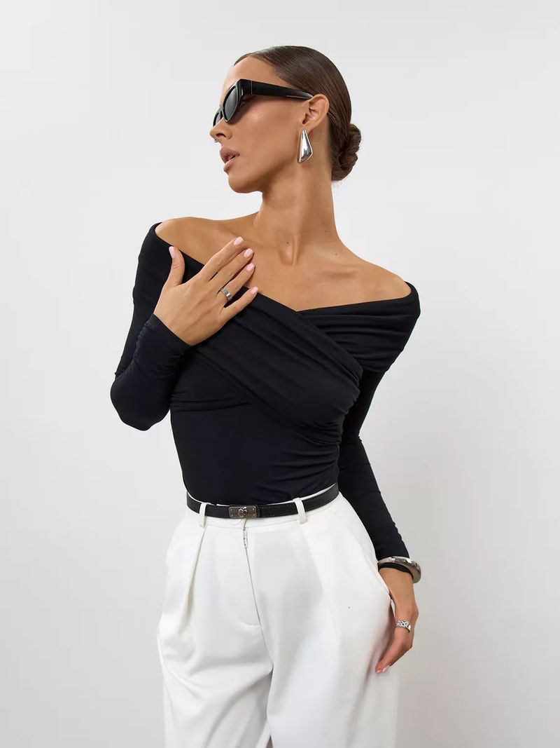 Top avvolgente con volant e spalle scoperte – Camicetta in cotone elasticizzato a maniche lunghe_voghion.com