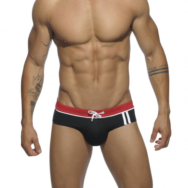 UXH Men's New Sexy Side Stripe Sports Fashion Triangle Swim Trunks Solid Color Close-fitting Nylon Fitness Swimming_voghion.com