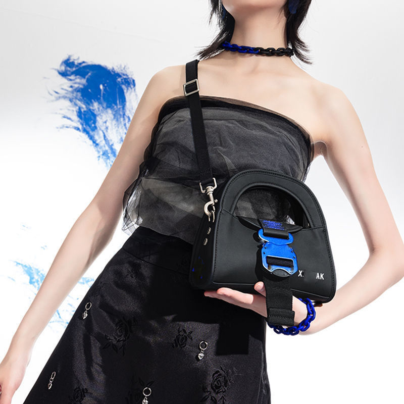 Klein Blue Versatile 's Square 2022 Borsa a mano dal design piccolo con tracolla monospalla di nuova moda per_voghion.com