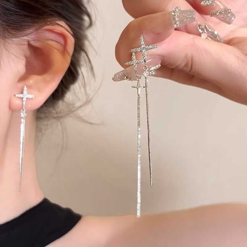 ins Style Simple Silver Needle Versatile Earrings Light Luxury Commuter Metal Circle Earrings Women's High-end Earrings_voghion.com