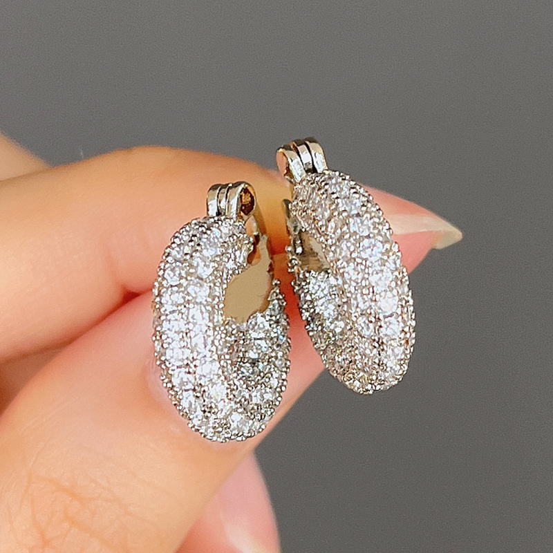 Cao Shi's New Copper Full Set Zircon U-shaped For Women's Fashion Diamond Pattern Earrings_voghion.com