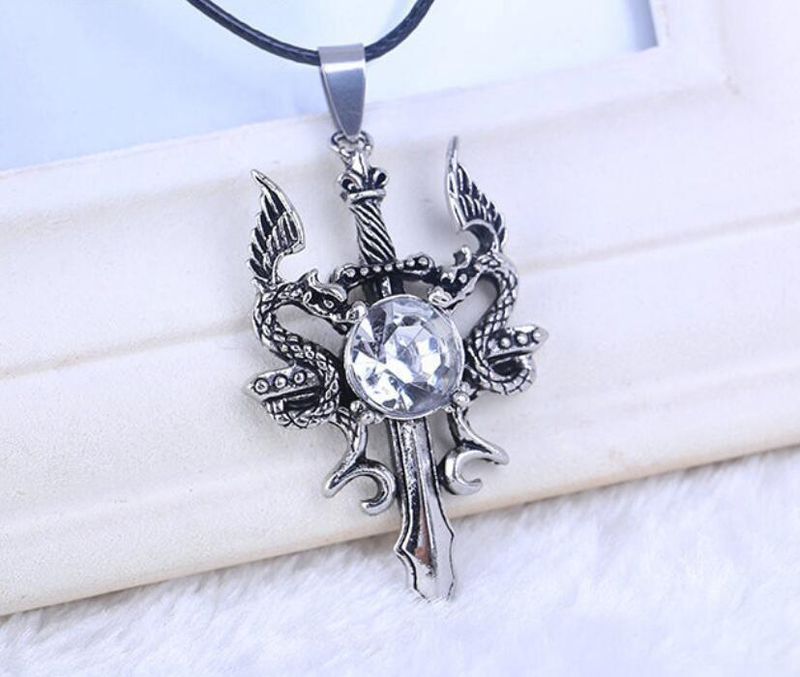 Mode Dragon Sword Halsband Cross Hänge Hip Hop Punk Halsband för män Cross Smycken Accessoarer Party Present_voghion.com