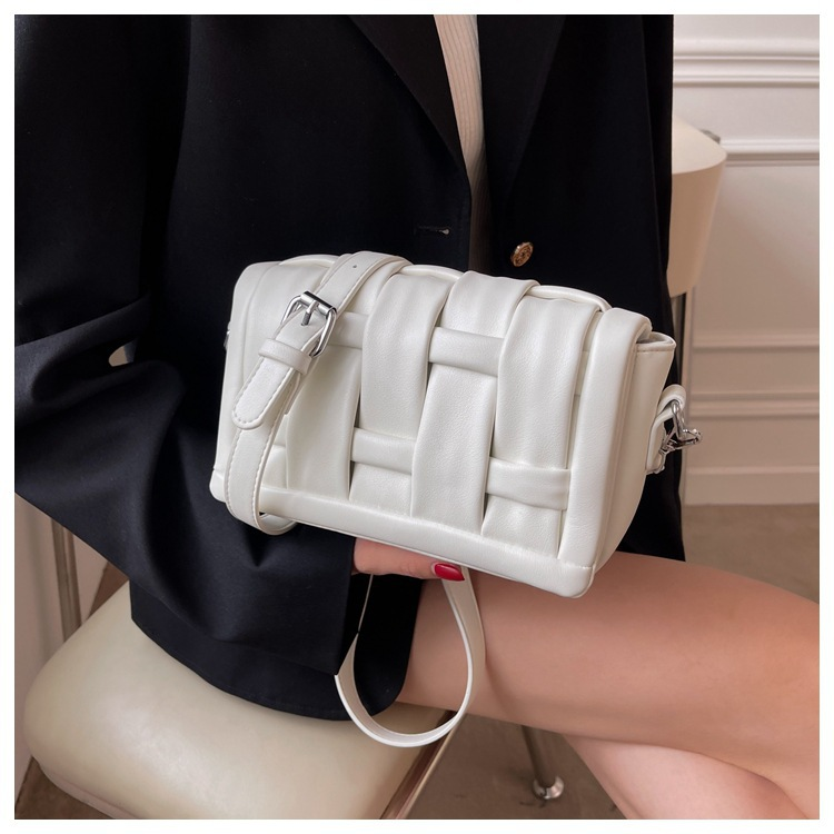 Summer Fashion All-match Woven Bag Female 2023 New Trend Niche Design Borsa a tracolla semplice borsa a tracolla in stile straniero_voghion.com