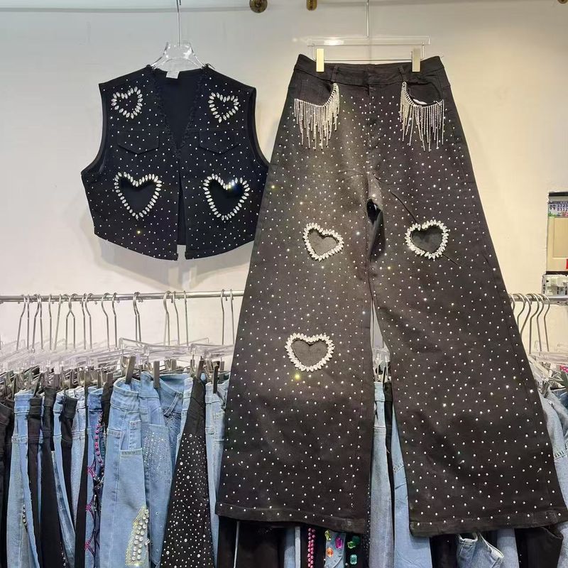 Kadın Giyim Bahar Yıkanmış Kot Yelek Çift Katmanlı Kalp Şeklinde Yelek + Ağır Moda Elmas Etiketli İnce Düz Kot Pantolon_voghion.com