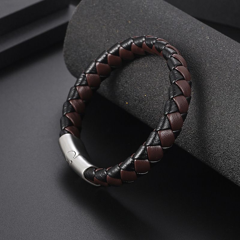 Bangles IMI Titanium Steel Magnetic Buckle Men's Leather Hand Braided Bracelet Simple Retro Wide Bracelet Color Gift Leather Bracelet YL258_voghion.com