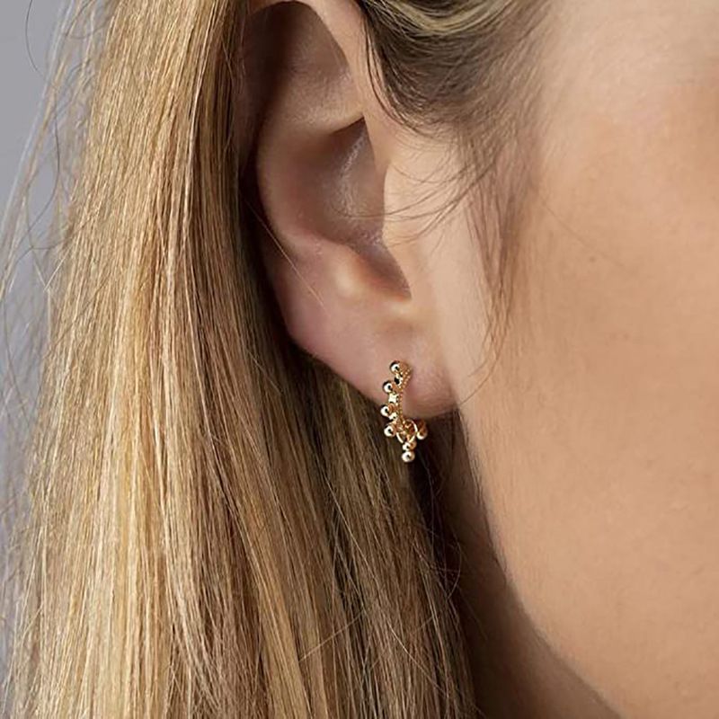 Orecchini: orecchini circolari in zircone con intarsio di diamanti, orecchini a forma di stella e luna e orecchini_voghion.com