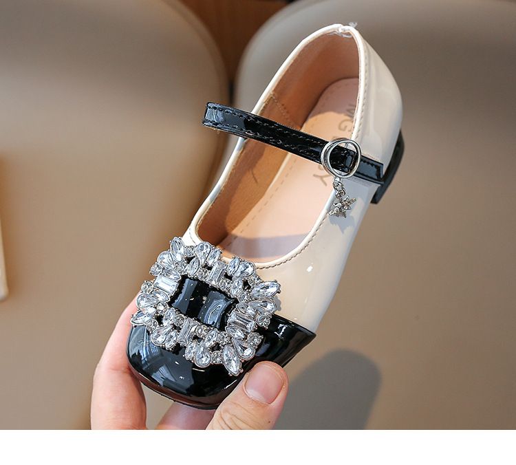 Mutter & Kinder großzügige Schnalle Mädchen Prinzessin Schuhe Strass flacher Mund kleine Lederschuhe 2024 Herbst neue Kinder Einzelschuhe zur Lieferung_voghion.com
