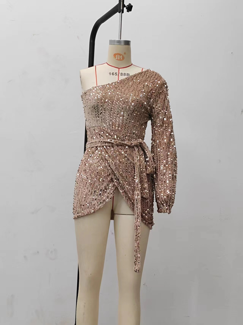 Abito da donna con paillettes, maniche lunghe, monospalla, paillettes, orlo irregolare_voghion.com