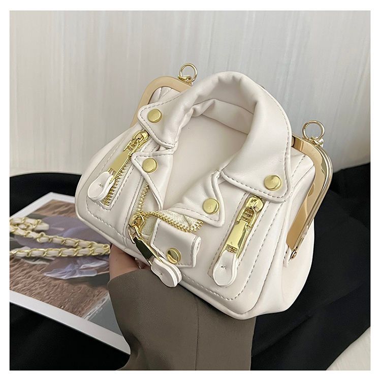 Piccola borsa personalizzata per le donne nel 2022, nuovo design di nicchia, borsa per abbigliamento unica, borsa a tracolla con catena ins alla moda_voghion.com