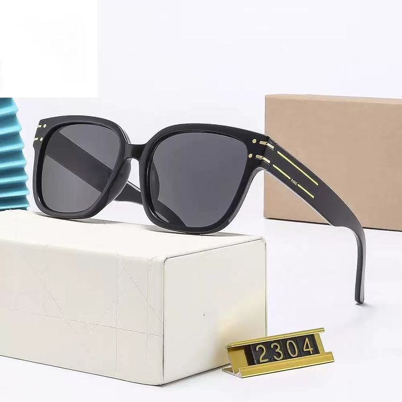 Nuovi occhiali da sole quadrati alla moda da donna e da uomo con protezione UV e personalità di fascia alta_voghion.com