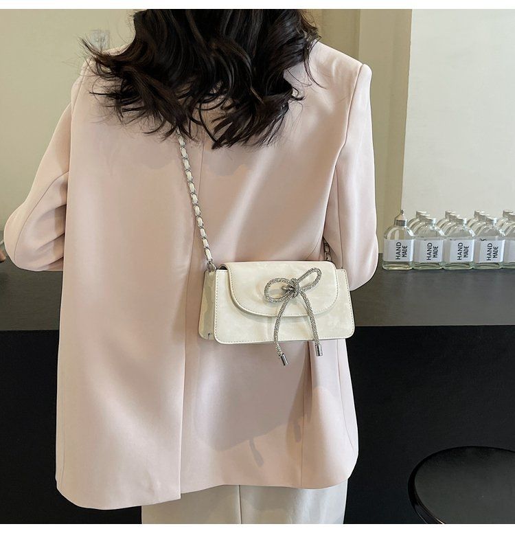 2024 New Chain Crossbody Single Shoulder Sequin Women's Texture Small Fragrant Wind Solid Color Bow Mini Handheld Bag_voghion.com