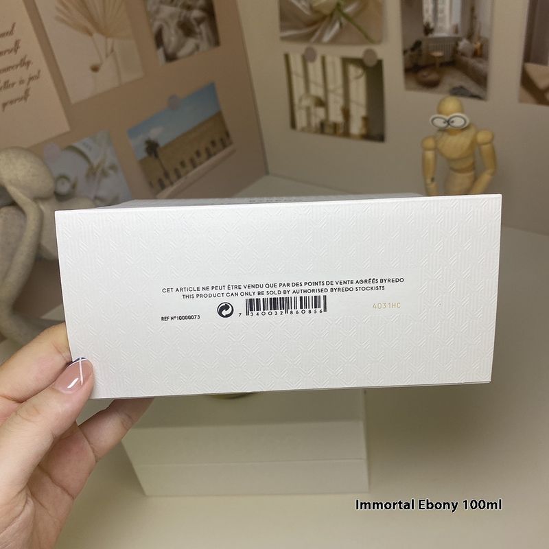 Bai Rui De Immortal Ebony Parfüm 100Ml Byredo Oud Immortel, 2010 Marka: Bai Ruiduo Koku: Chypre Odunsu Üst Notalar: İtalyan_voghion.com