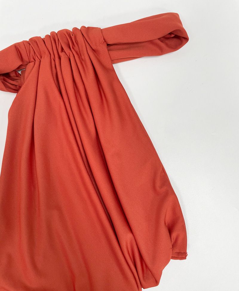 Abito lungo arricciato con lacci, tinta unita, alla moda, con schiena scoperta, monospalla, estivo 2025_voghion.com