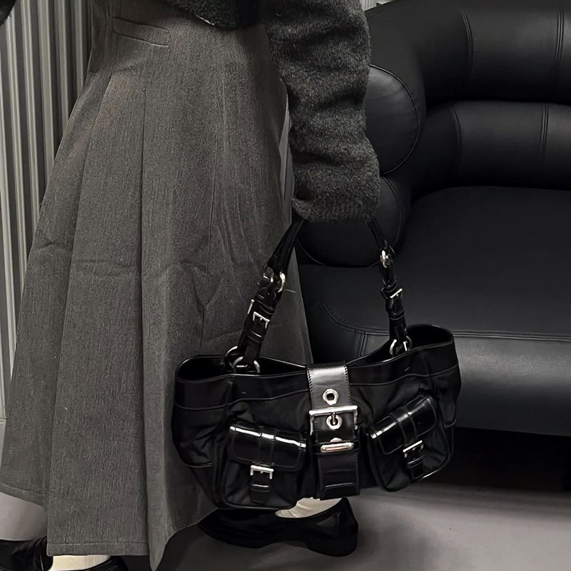 Ins Hundred Multi Pocket Schulter Achselhöhle Gewürz Damentasche 2025 Frühling Sommer Neuer Trend Mode Lässige Nische Persönlichkeit Hundred Daily_voghion.com