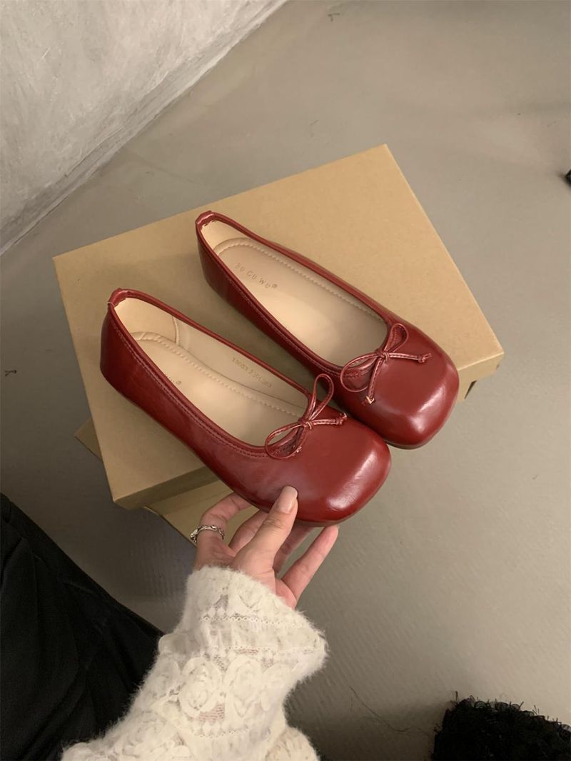 Gentle Soft Flat Bow Silver Single Shoe For Women, Spring 2025 New Comfortable One Foot Red Bean Shoes_voghion.com