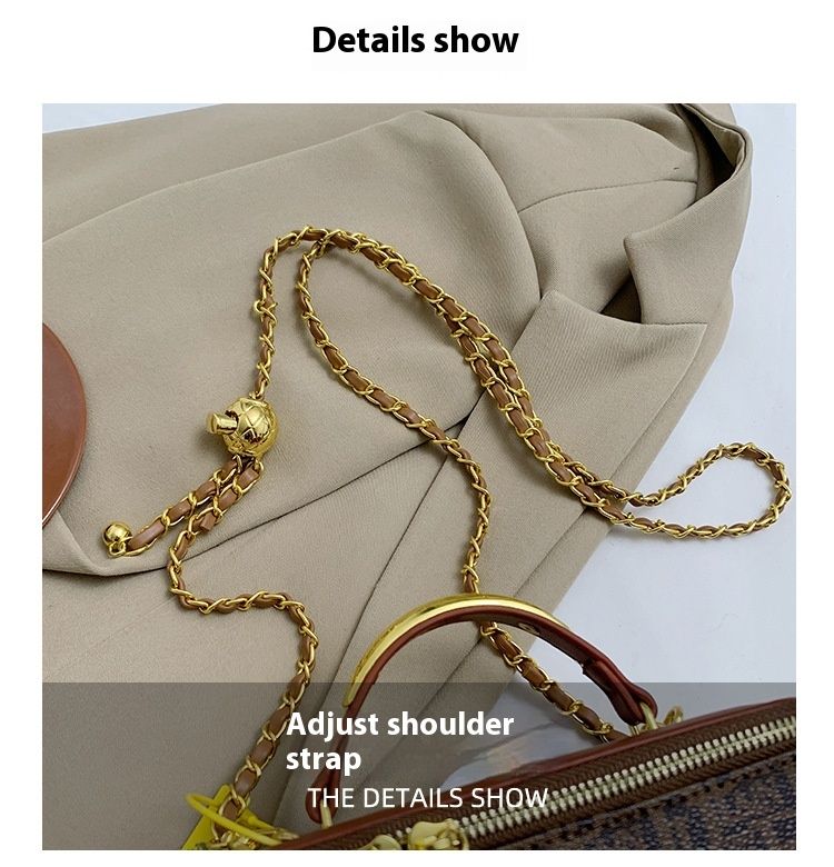 Box Bag 2024 New Minimalist and Fashionable Retro Letter Large Capacity Portable Box Bag Crossbody Bag for Women_voghion.com