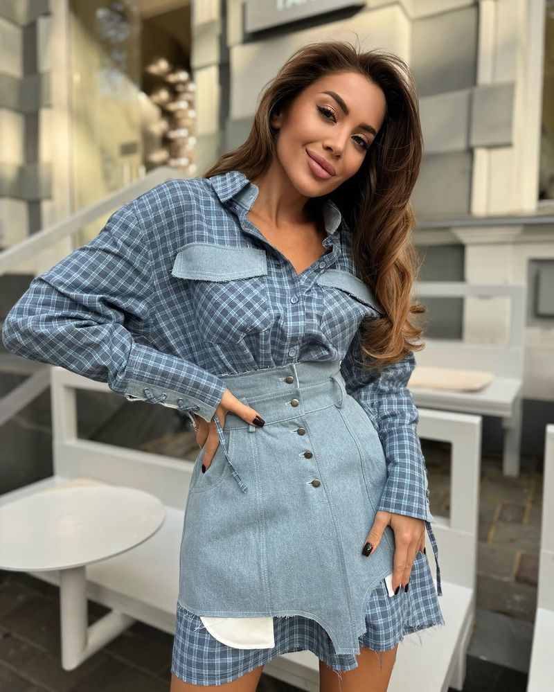 Europa și Statele Unite ale Americii femeilor 2025 primăvara și vara nouă modă rever culoare potrivire cămașă cu mânecă lungă rochie talie două piese set_voghion.com