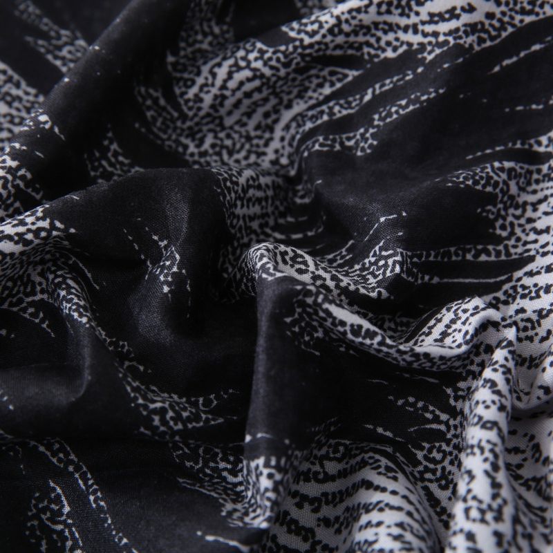 Lenzuolo con angoli con motivo zebrato nero e grigio, in poliestere, delicato sulla pelle, con protezione per materasso_voghion.com