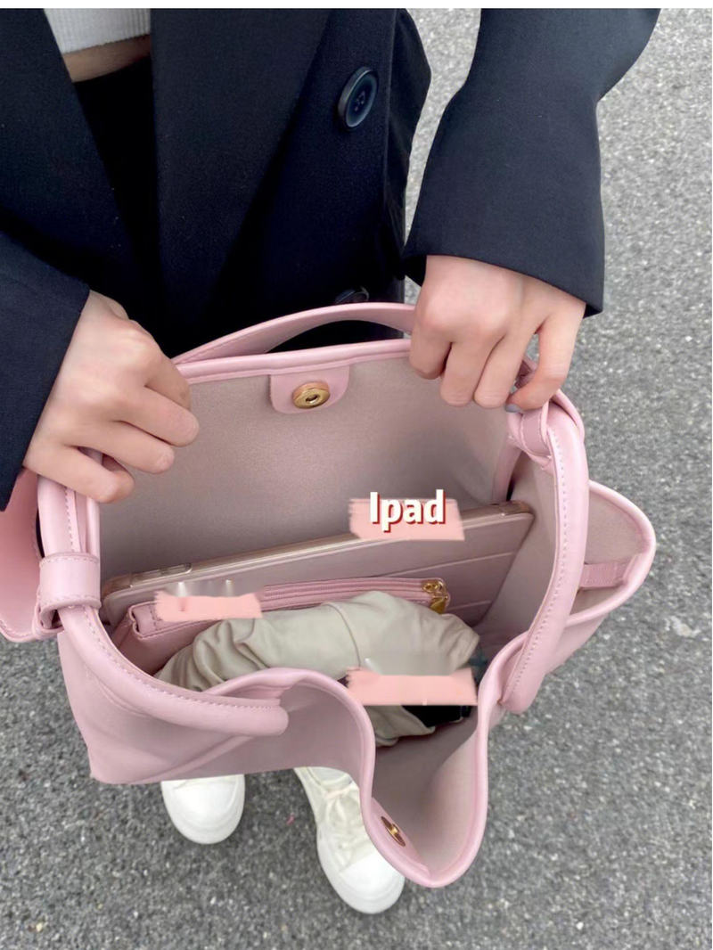 Early Spring Open School Handheld 2024 New Large Capacity Chaotuote College Student Leisure Underarm Work Commuter Bag_voghion.com