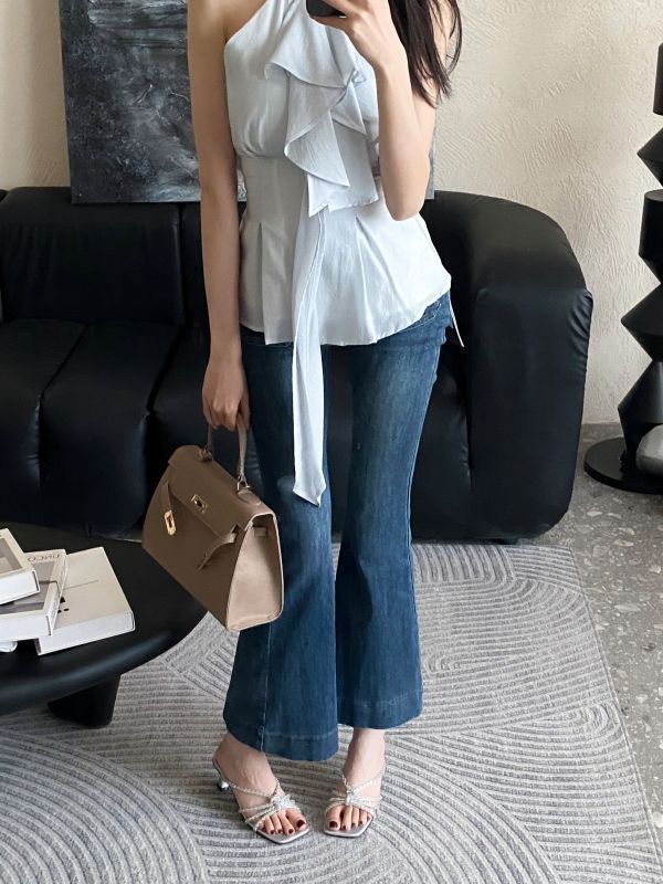 Set de îmbrăcăminte exterioară cu tocuri înalte și fundă pătrată delicată în stil francez de vară 2025, cu papuci reci cu vârful gol pentru femei_voghion.com