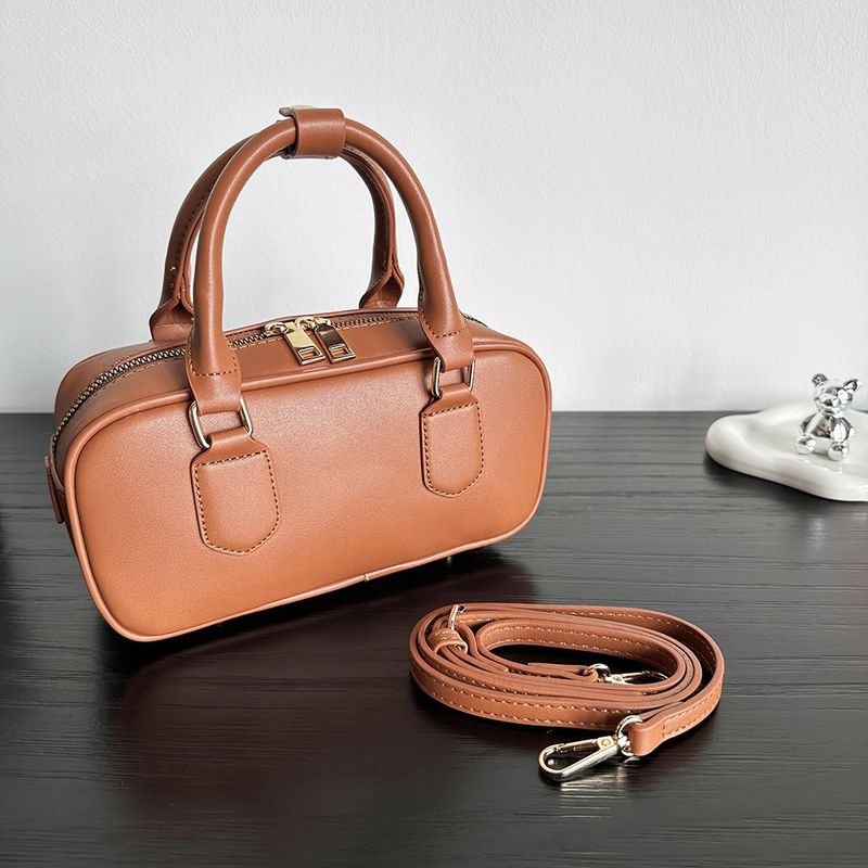 Small Handheld Bowling Bag for Women 2024 New Trendy Retro Small Square Bag Versatile One Shoulder Crossbody Bag_voghion.com