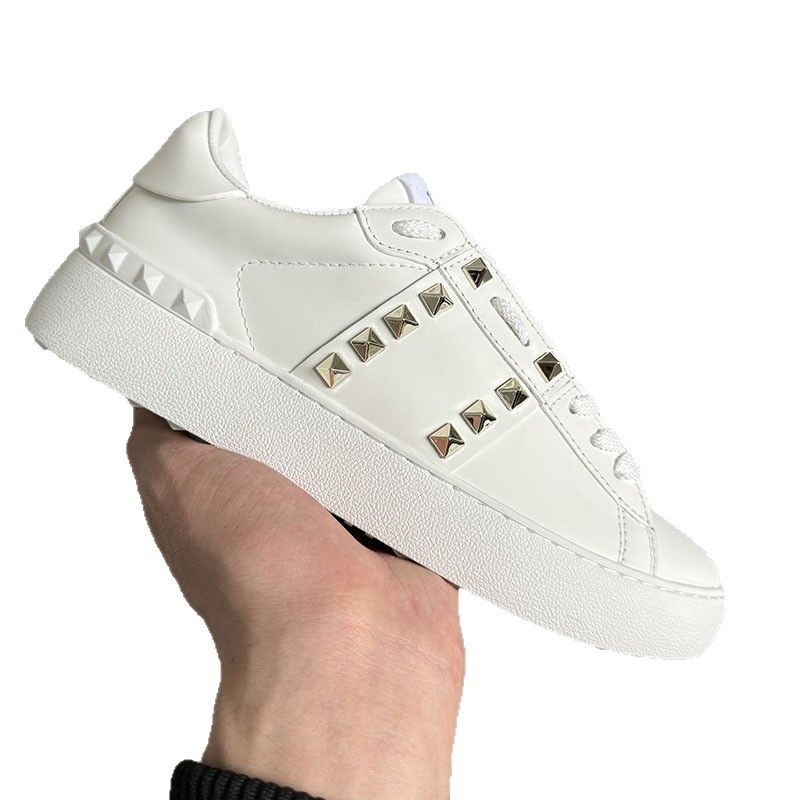 2025 New V-Home Thick Bottom Riveted White For Men And Women, Versatile Lace Up Casual Sports, Color Blocked Board_voghion.com
