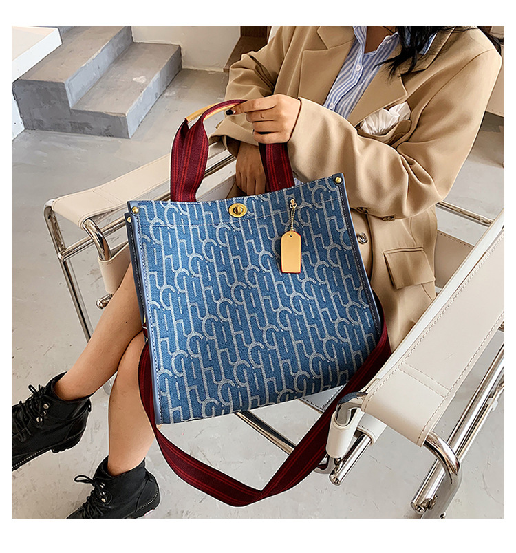 Autumn and winter new printed letters for women Tote Kor home large capacity shopping bag shoulder crossbody bag_voghion.com