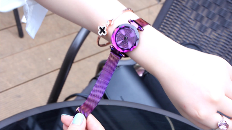 New Time Running Diamond Inlaid Fashion Trend Waterproof Magnetic Tape Women's Watch_voghion.com