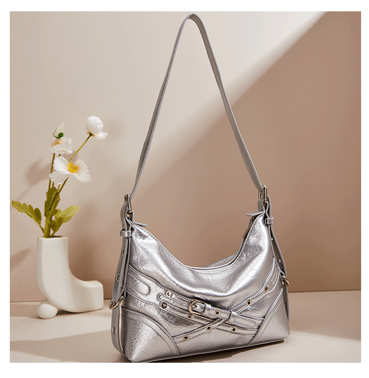 Borsa a tracolla monospalla sottobraccio piccola e versatile da pendolare, stile Spicy Girl, 2024, design motociclistico_voghion.com