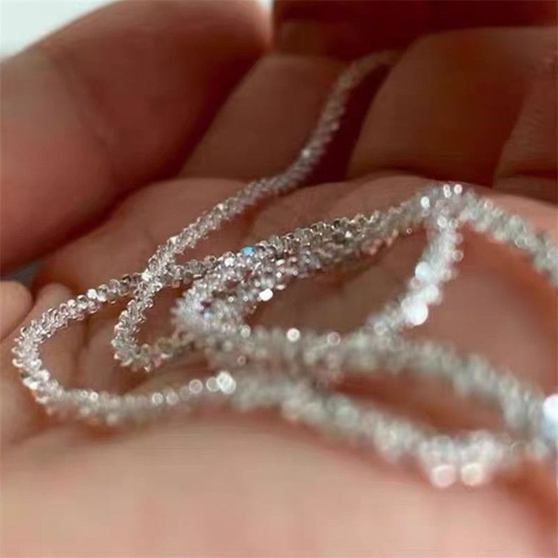 Women's Sparkling Collarbone Niche High-end Simple Design Bare Chain New Necklace For Women Shiny_voghion.com