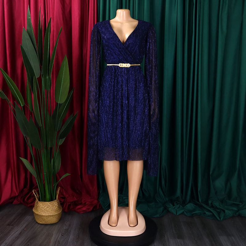 Damenbekleidung Neue V-Ausschnitt Temperament Langarm Cape Taille Kleid Rock_voghion.com