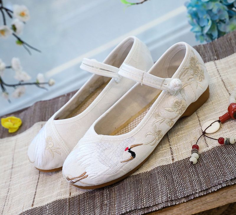 Hanfu Xianhe Besticktes Tuch Antike Kleidung, Kuhsehnensohle, Tanzschuhe mit niedrigem Absatz, Damen-Einzelschuhe_voghion.com