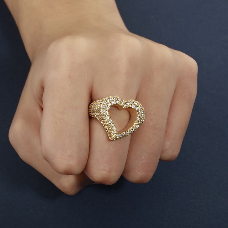 Anello da donna con zirconi cubici a forma di cuore - Fascia a maglie cubane in stile hip hop con pietre taglio quadrato a T, design romantico per l'uso quotidiano_voghion.com