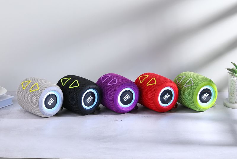 TG-655 Udsøgt cylindrisk trekantet knaptype lav bas Bluetooth-højttaler Fantasy Color Let, cool og moderigtig_voghion.com