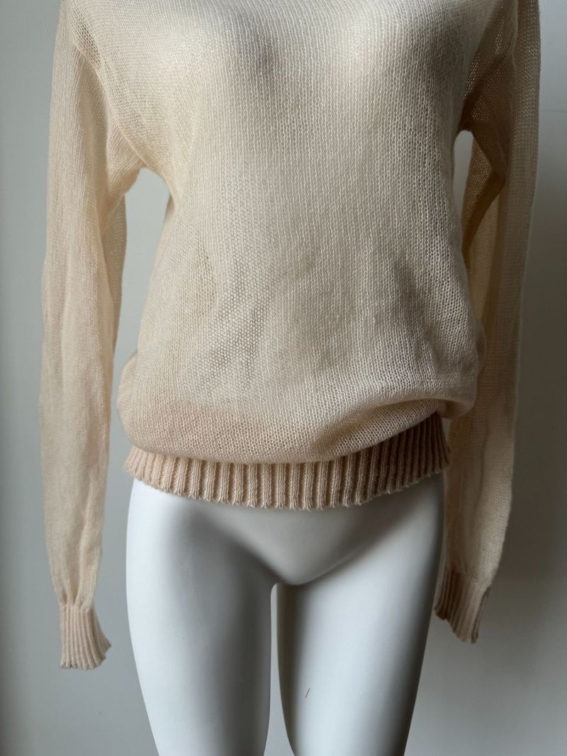 Maglia leggera da donna - Maglione oversize trasparente con scollo rotondo nei colori pastello (cachi, rosso, bordeaux, giallo, menta, azzurro, caramello, rosa)_voghion.com