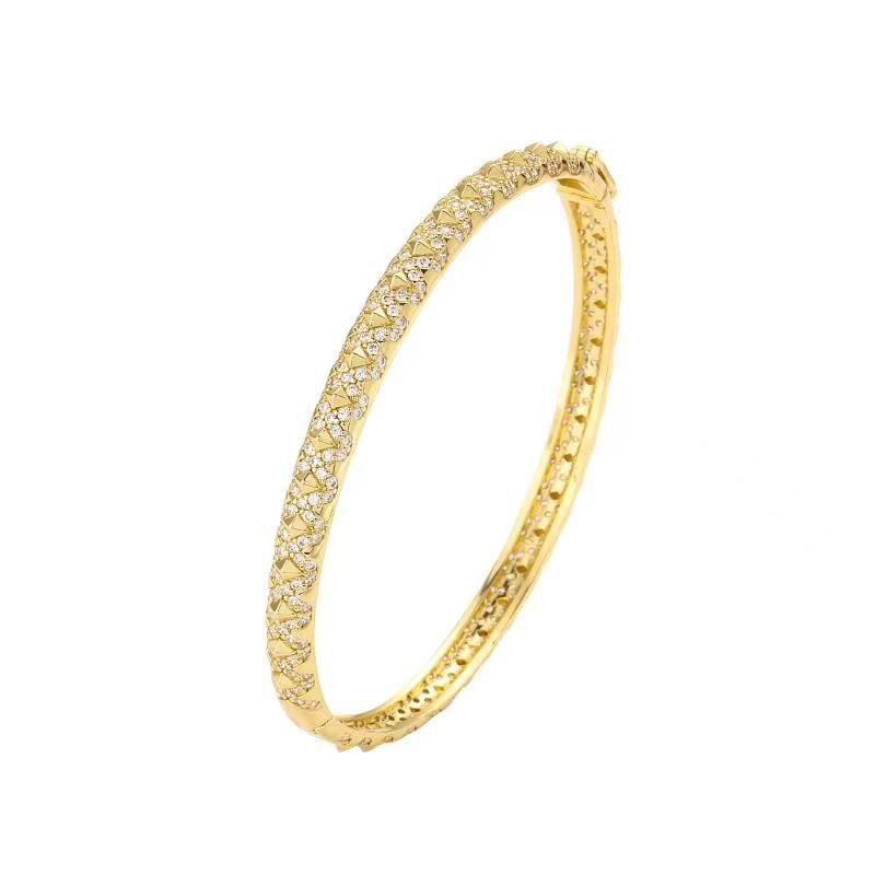 Damsmyckeset Mode Mässing Förgyllda Spikörhängen Armband Ring Kvinnlig Mode Personlighet Zirkon Smyckeset_voghion.com