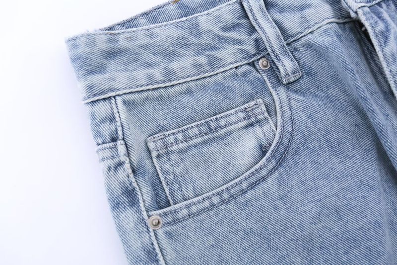Pantaloni in denim patchwork vintage semplici, larghi, lavati in strada, sbiaditi, alla moda_voghion.com
