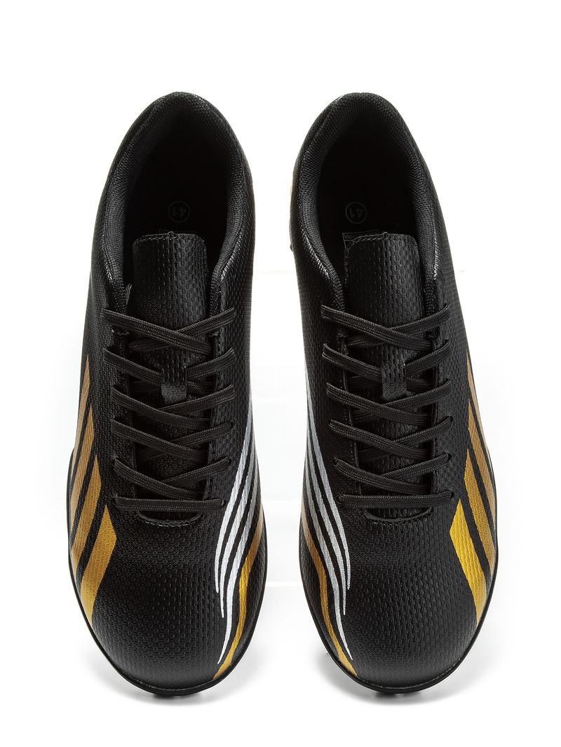 Scarpe da calcio per ragazzi con punte lunghe e rotte_voghion.com