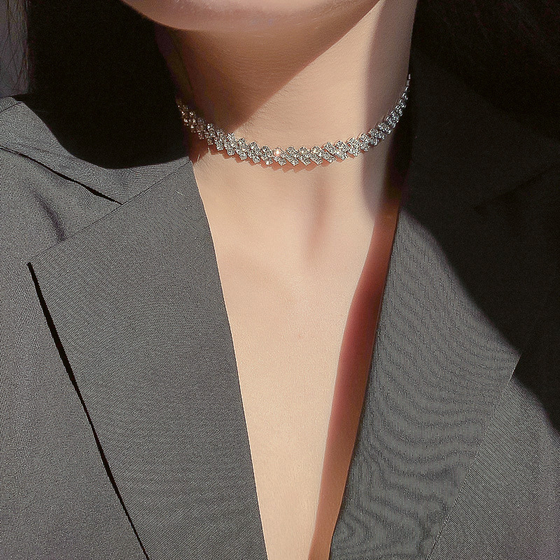 Semplice girocollo con diamanti, catena personalizzata rossa giapponese e coreana, collana alla moda, collana alla moda_voghion.com