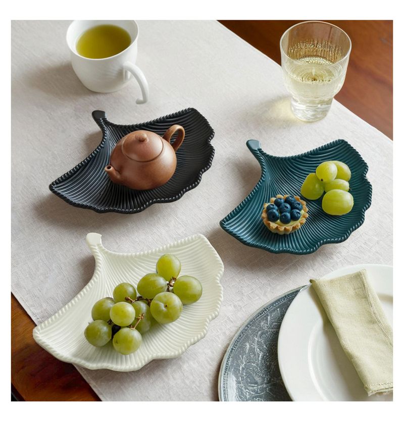 Ginkgoblatt-Tablett-Set – Elegante Servierplatten aus Eisen für Desserts, Snacks und Heimdekoration (3-teilig, europäischer Stil, handgefertigte Metallkunst)_voghion.com