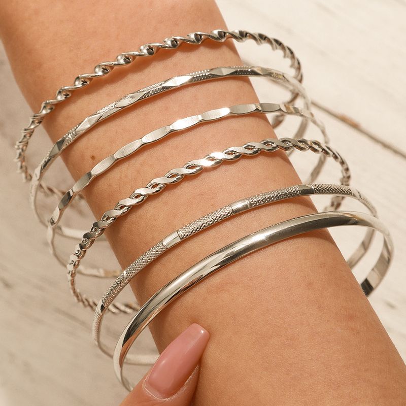 Conjunto de pulseiras de metal boêmio empilháveis, retrô, exagerado, mix and match, pulseira de coração vazado, joia_voghion.com