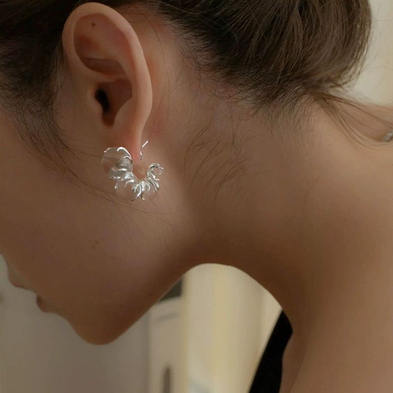Orecchini versatili di alta qualità di nuova nicchia femminile minimalista personalizzati con perline trasparenti geometriche 2024 per le donne_voghion.com
