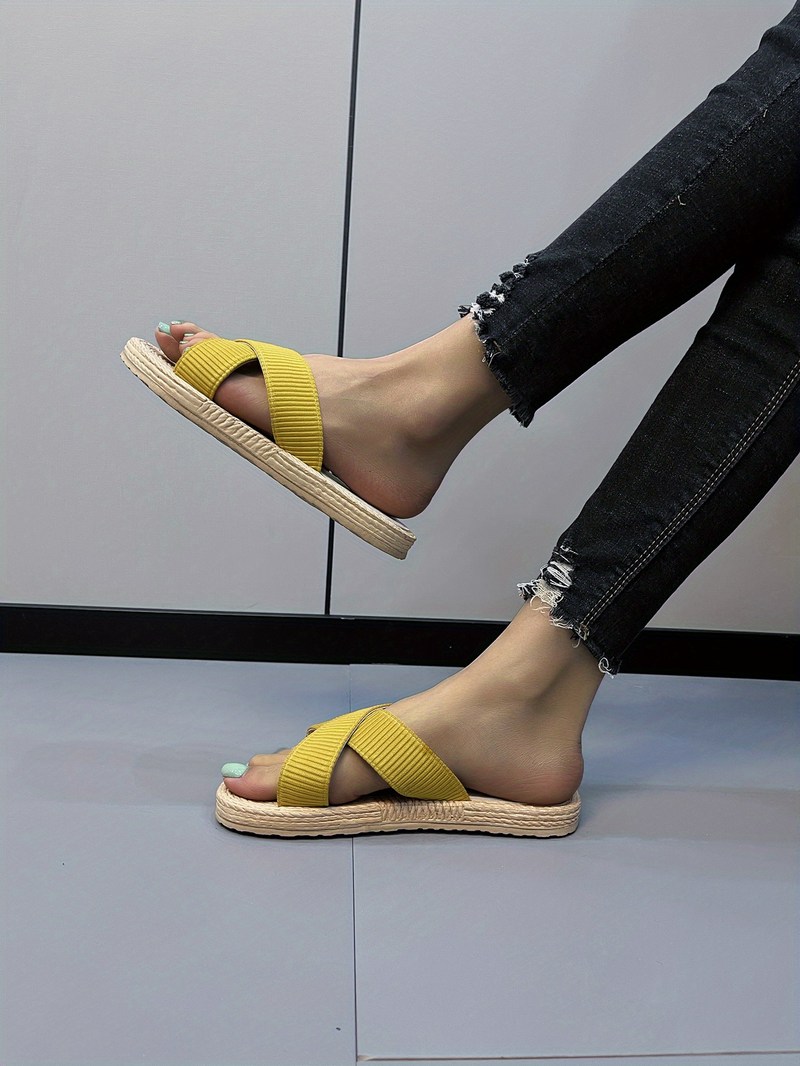 Pantoufles plates à bretelles croisées pour femmes, sandales coulissantes de plage à semelle d'espadrille d'extérieur, chaussures plates de couleur unie_voghion.com