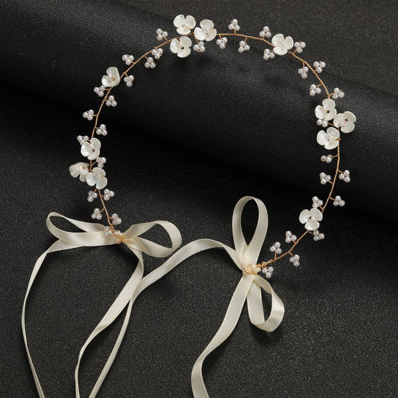 Bride Headwear With Three Petal Shells, Flower Beading, Soft Chain, Millet Beads, And Headband Hair_voghion.com