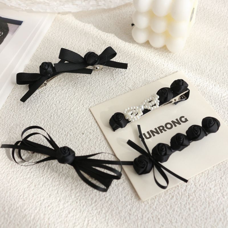 Fermagli per capelli a forma di becco d'anatra con piccole rose fatti a mano, stile pigro, fermagli per capelli con bordo nero, accessori per capelli semplici a linea singola per donne_voghion.com