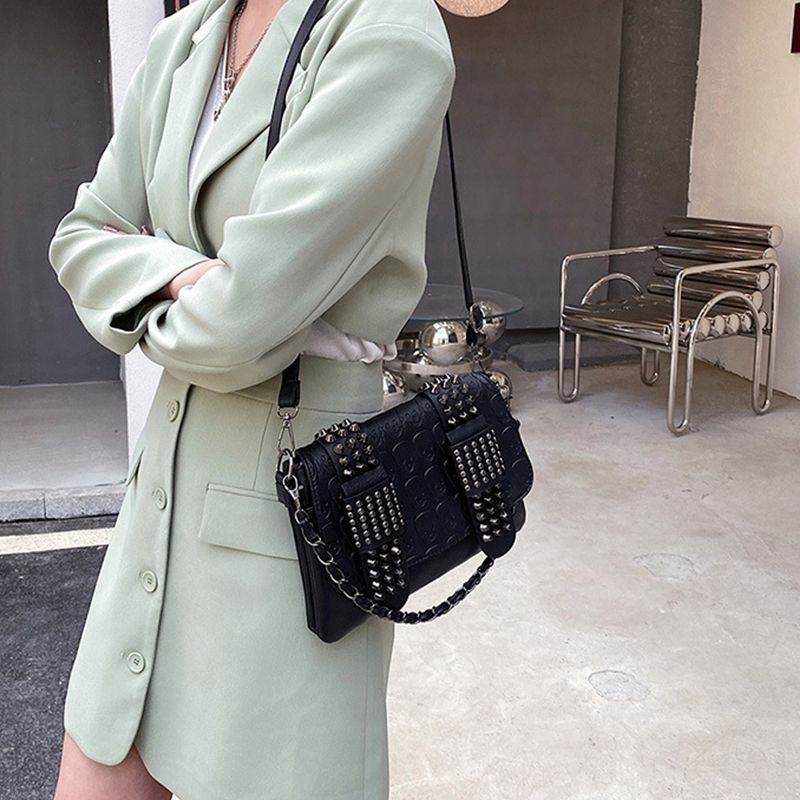 Vintage Skull Rivet Shoulder Women PU Leather Black Crossbody Designer Flap Messenger Bag New Fashion Lady Handbag Bolso_voghion.com