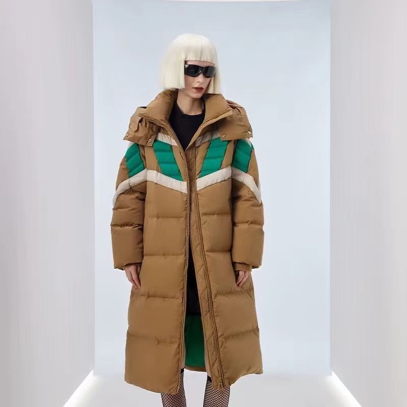 Abbigliamento donna Giacca lunga calda con cuciture a contrasto di colore_voghion.com